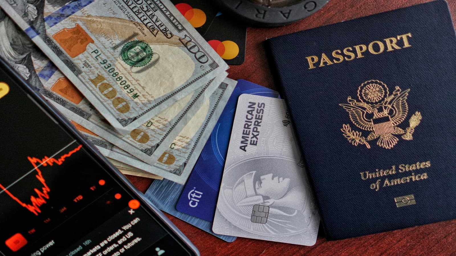 Best travel credit card for occasional flyers — a data breakdown